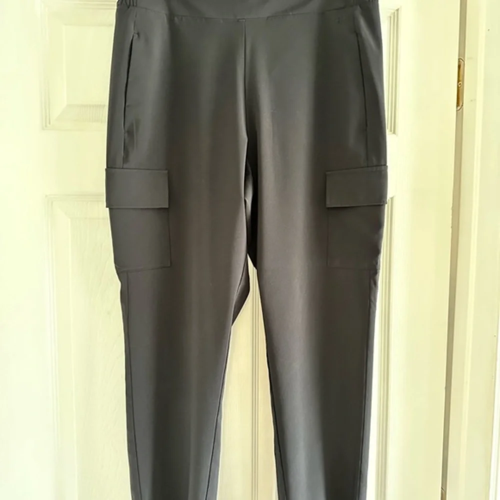 Black Women's Cargo Pants